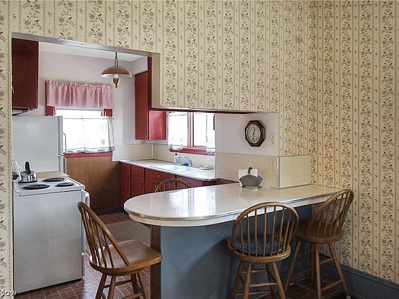 3rd image of 4235 Birchwood Ave