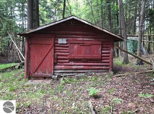 23971 200th Ave, Tustin, MI 49688