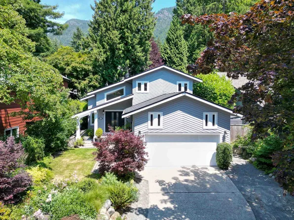 5544 Woodchuck Pl, North Vancouver, BC V7R 4P1