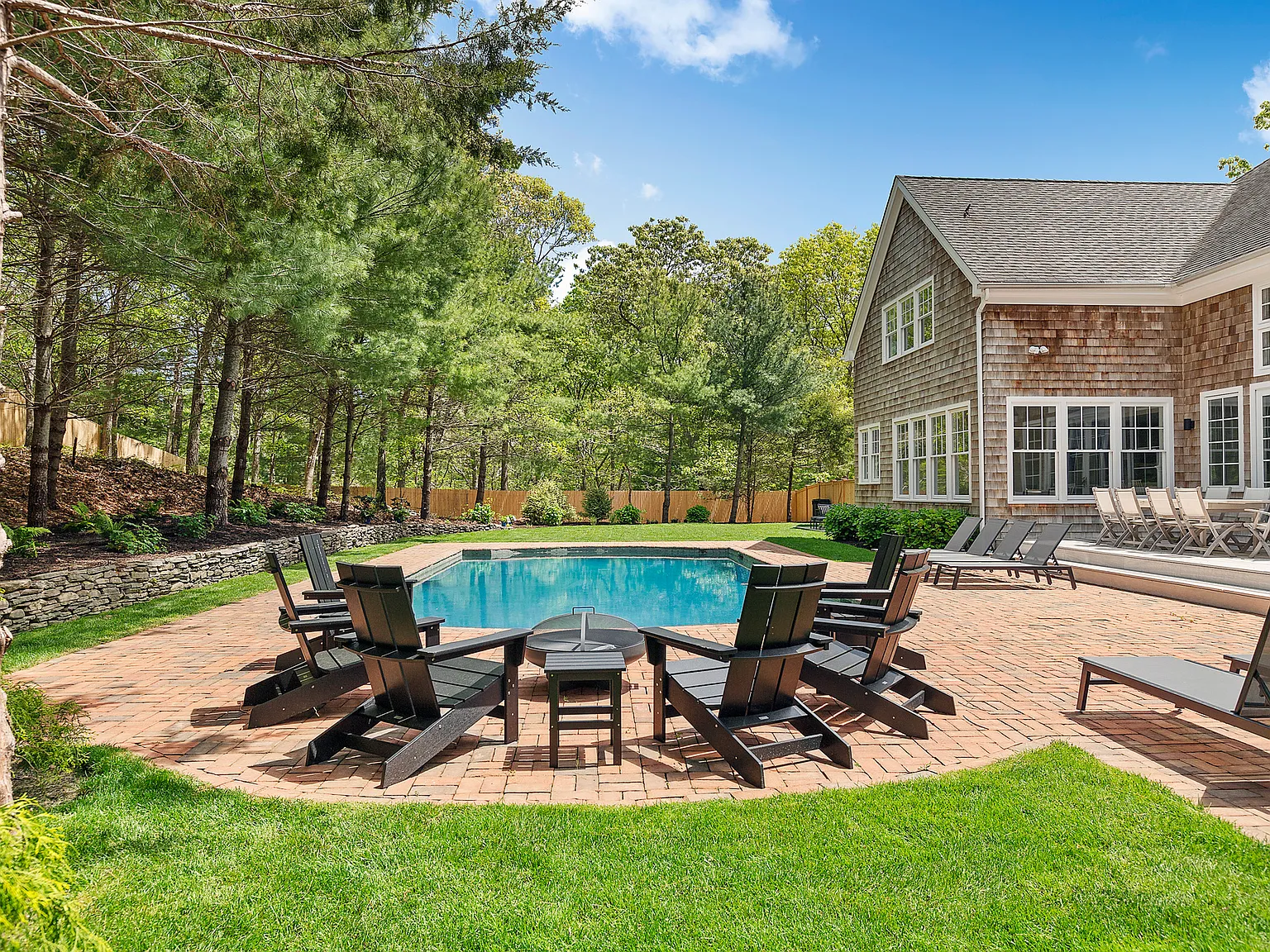 Best rental in East Hampton on Jasons Lane — Photo 2