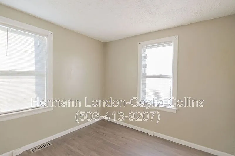 2 bed, 1.0 bath, 700 sqft, $1,199 — Photo 4