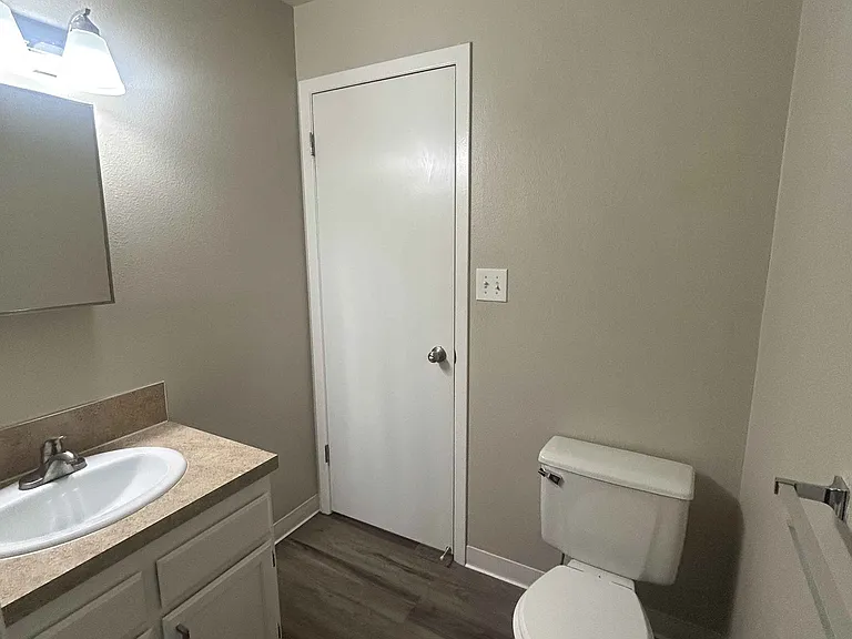 1498 N Hartman St #102 — Photo 12