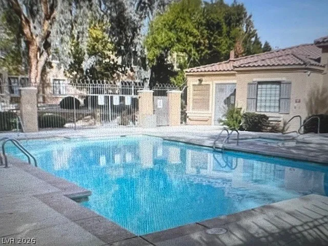 2151 Hussium Hills St #204 — Photo 2