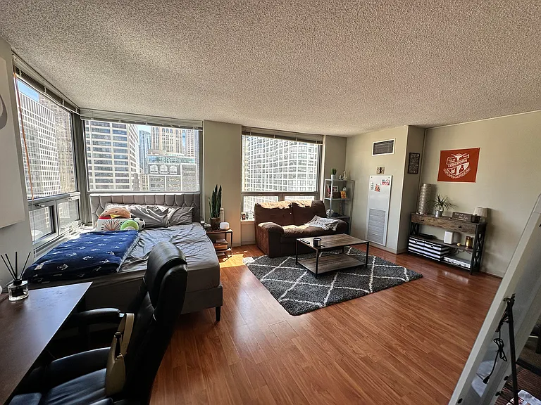 440 N Wabash Ave #1910 — Photo 2