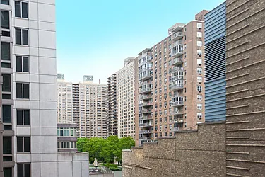 Rented by Nest Seekers International