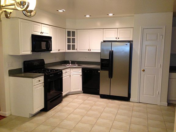 3rd image of 6062 Joust Ln
