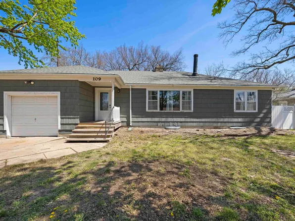 109 N 5th St, Canton, KS 67428