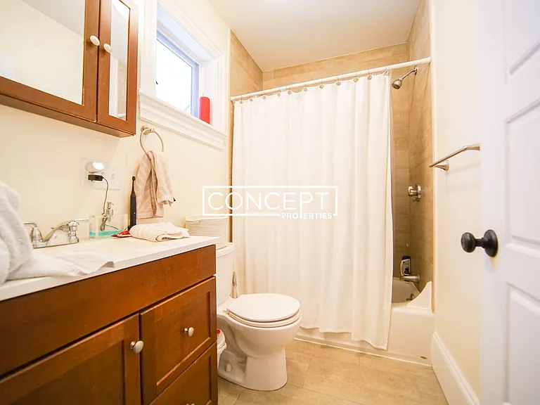 80 Linden St #1 — Photo 9