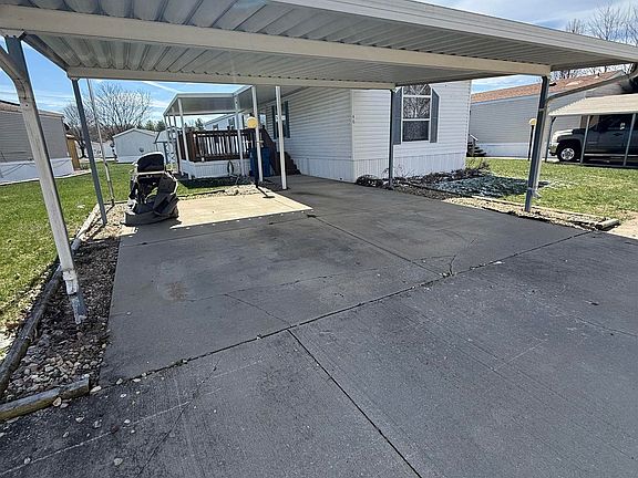 2nd image of 3319 Ridgewood Ave Lot 46