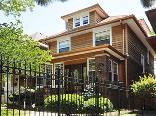 1135 W Morse Ave, Chicago, IL 60626
