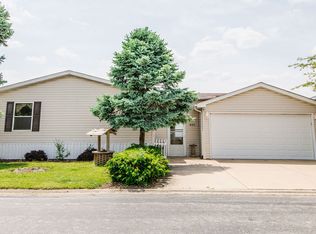 830 Cedar Cir, Manteno, IL 60950