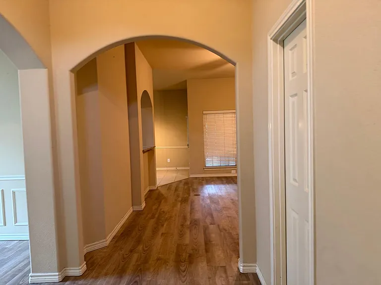 817 Graystone Dr — Photo 6