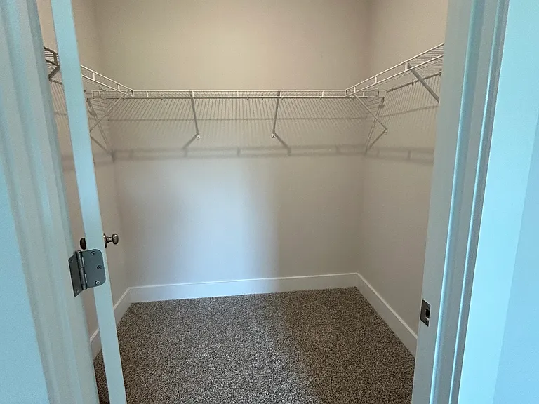9889 Starling Dr — Photo 7