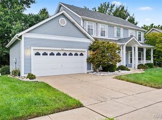 643 Highland Glen Dr, Ballwin, MO 63021
