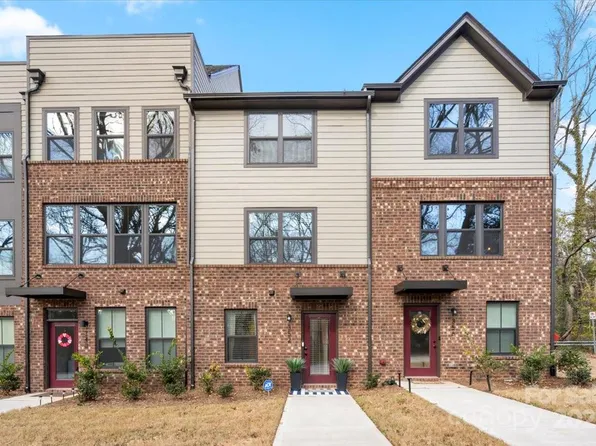 352 Twinflower Ln, Charlotte, NC 28205