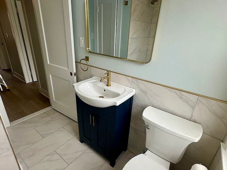 Newly Renovated Bathroom