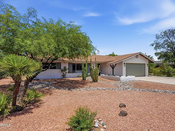 2nd image of 1318 E LA JOLLA Drive