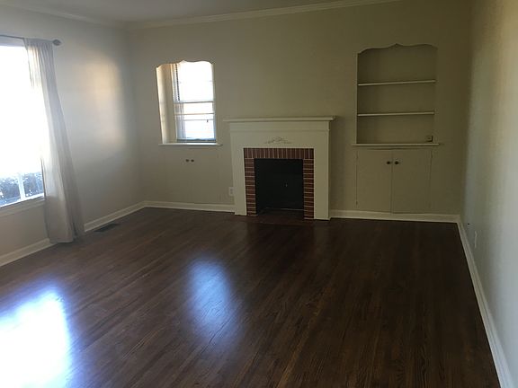 Living area with hardwoods