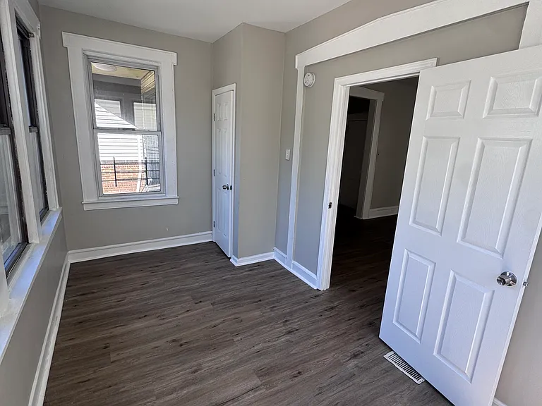 203 Renner Ave #2 — Photo 6