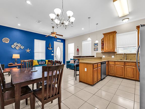 3rd image of 117 E Lantana St #11