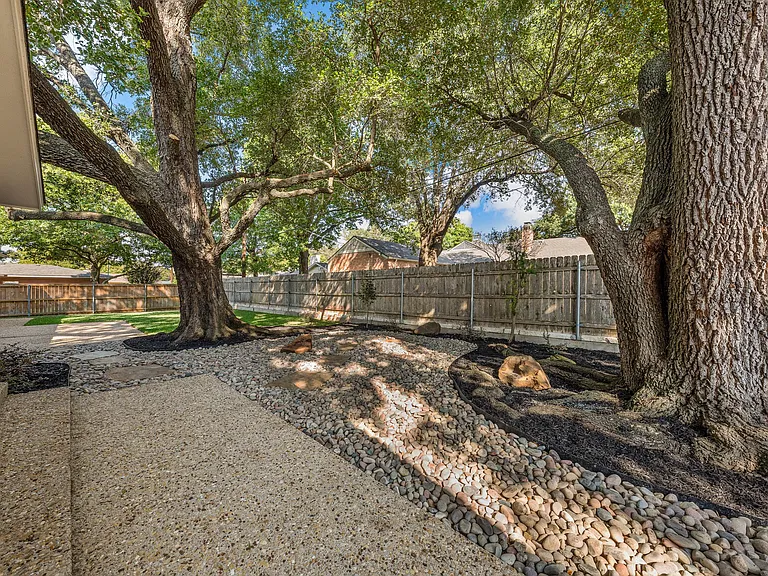 29011 Woodland Dr — Photo 53