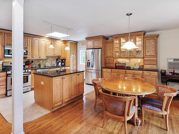 2nd image of 1591 Wenonah Trl
