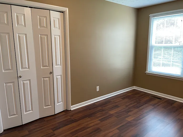 151 Creekwood Ln — Photo 13