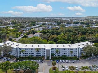 1032 Oakridge D #1032, Deerfield Beach, FL 33442