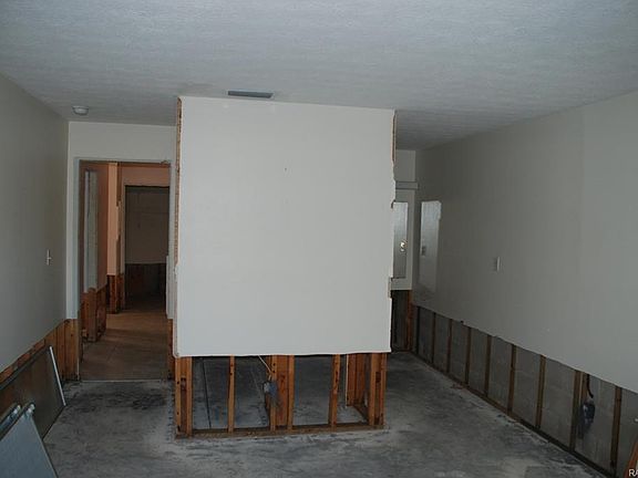 4th image of 11485 W Sandpiper Ct #98