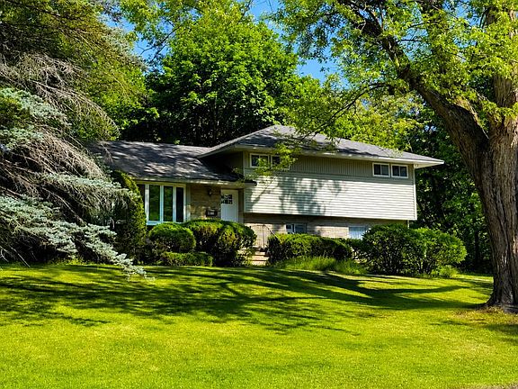 3rd image of 1278 Hawthorn Rd