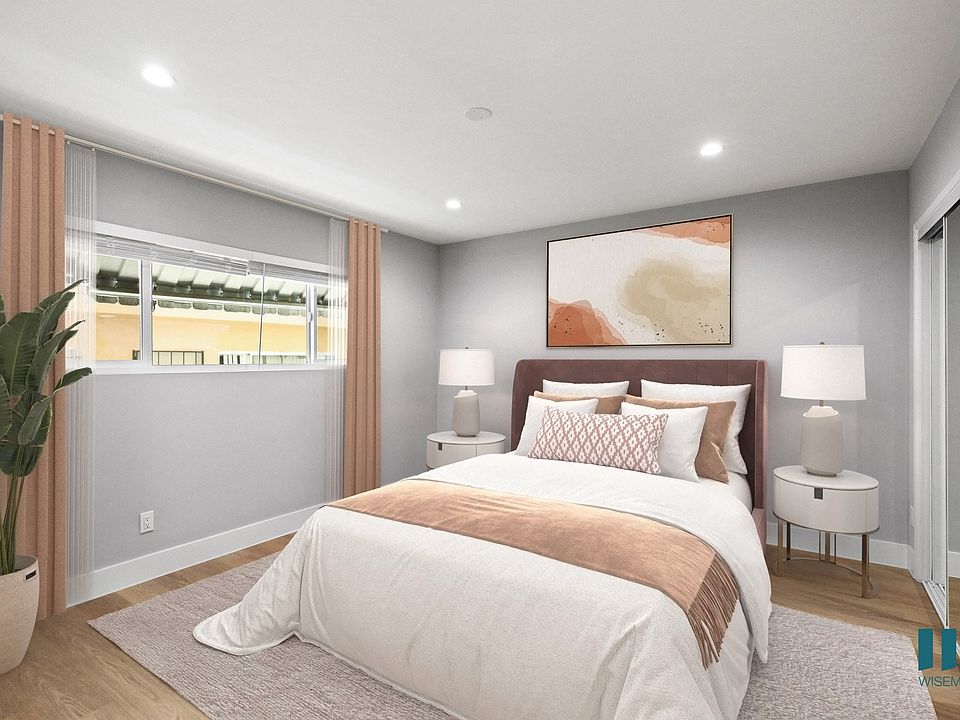 Bedroom with Mirrored Closet, Vinyl Flooring, and Recessed Lighting