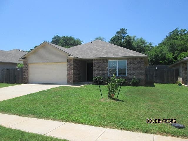 1st image of 208 Tuscany Cir