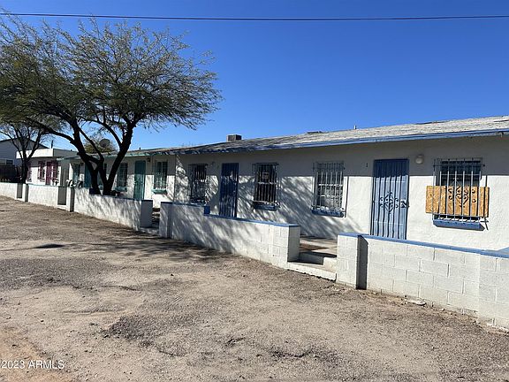 2nd image of 124 & 132 E Jacinto St