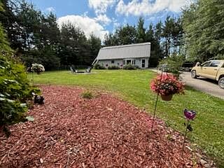 2nd image of 1301 W Three Mile Rd