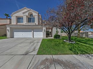 29 Crown Valley Dr, Henderson, NV 89074