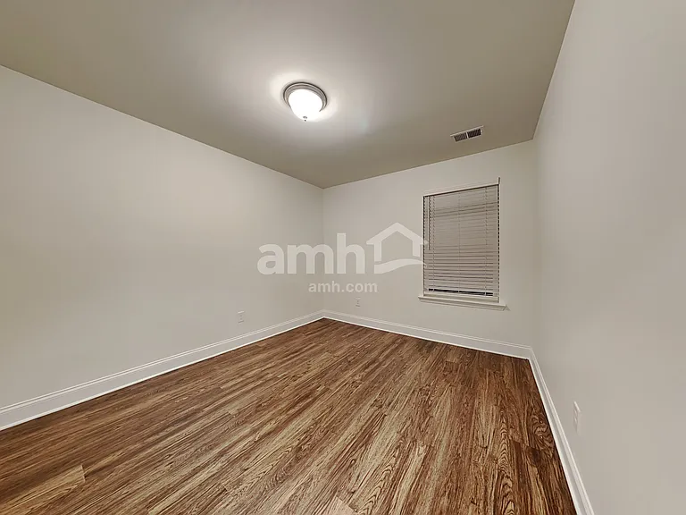 5065 Hudson Valley Dr — Photo 20