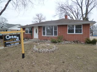 6357 W 83rd St, Burbank, IL