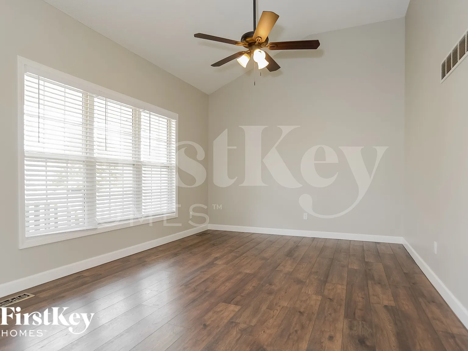 3 bed, 3.0 bath, 2985 sqft, $2,740 — Photo 3
