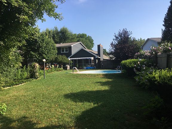 2nd image of 115 Sheatree Ln