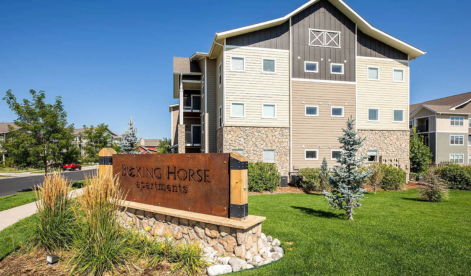 Bucking Horse Apartments — Photo 1