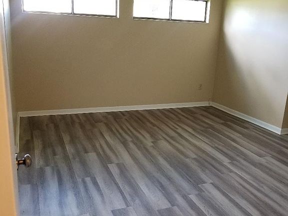 5th image of 4361 Aqua Vista Dr #F