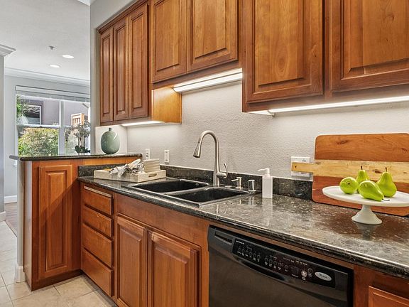 3rd image of 301 North Avenue #107