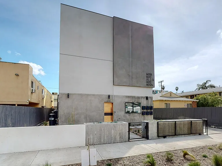 16010 Cantlay St #2 — Photo 18