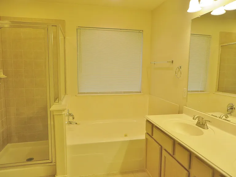 117 Pecos Ct — Photo 24