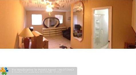 3rd image of 4501 NW 168th Ter