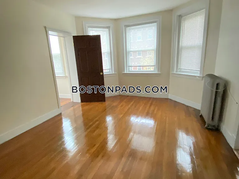 248 Kelton St #9 — Photo 12