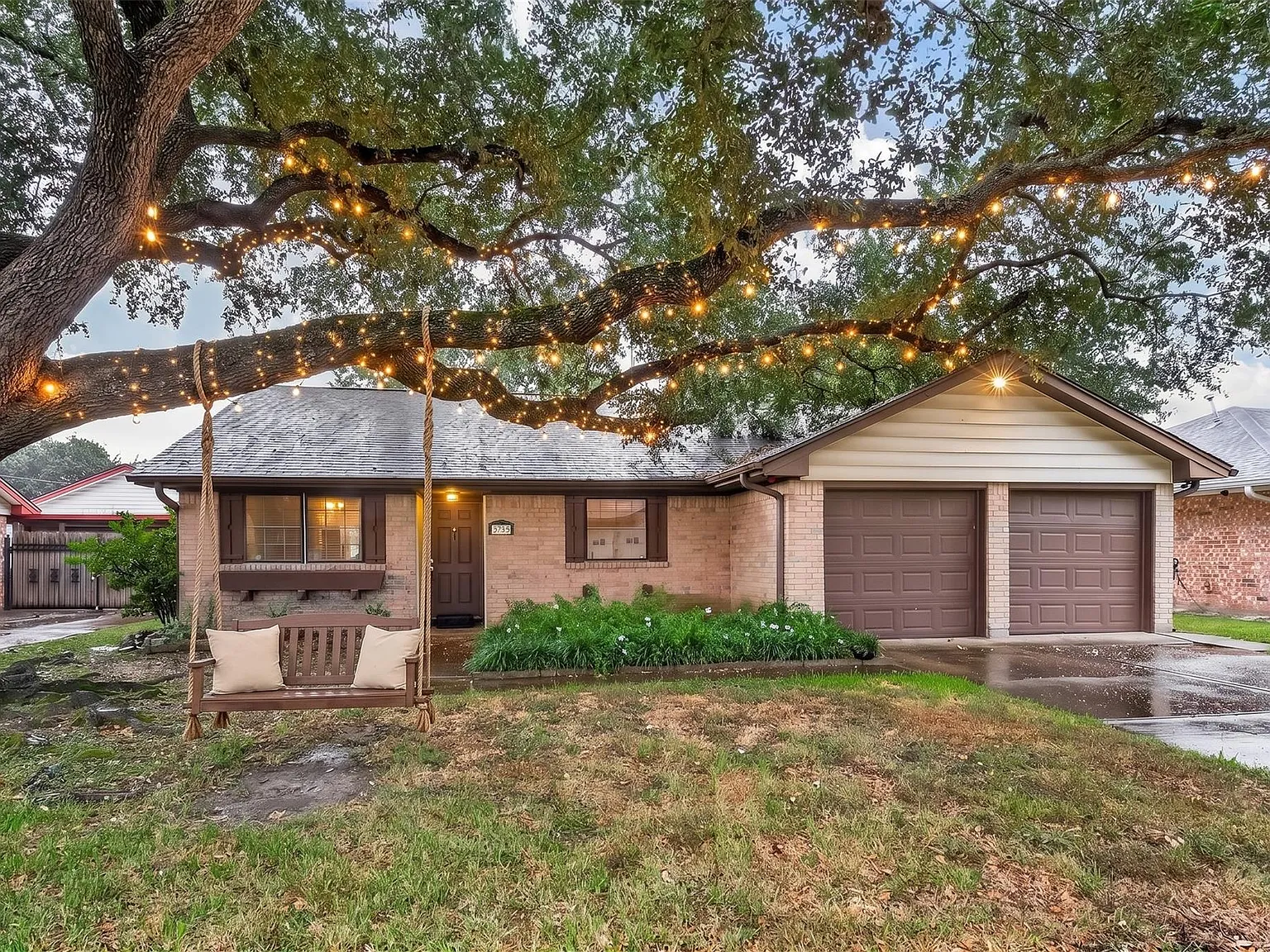 3 bed, 2.0 bath, 1314 sqft, $2,250 — Photo 2