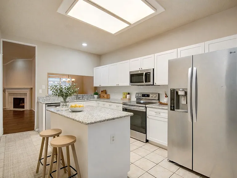 18422 Auburn Woods Dr — Photo 7
