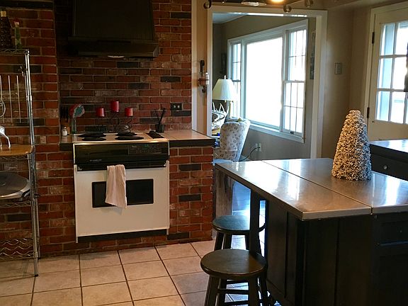 Unique brick wall