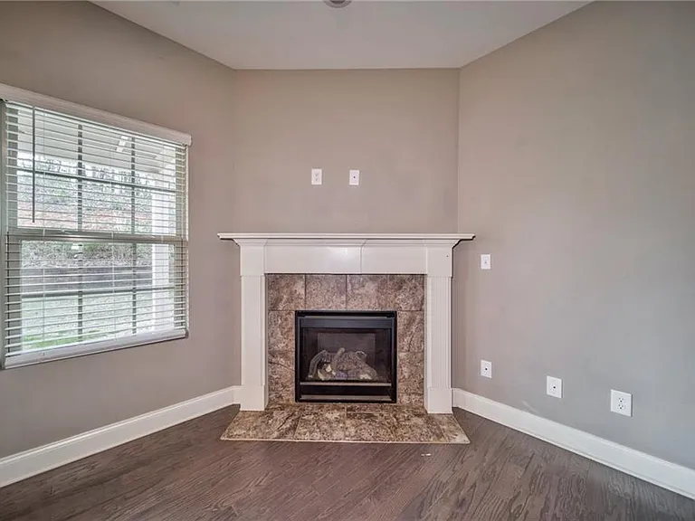 4914 Whisper Creek Ct — Photo 8